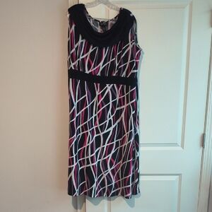 Elegant Black and Pink Patterned Dress